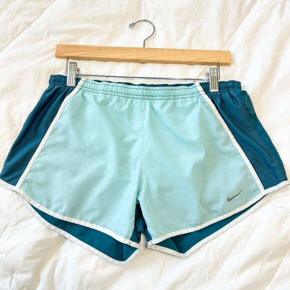 Nike Dri-FIT Tempo Running Shorts Women’s Small Teal Aqua Blue Activewear - Picture 1 of 7